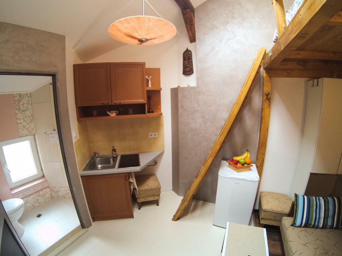 Vitosha Blvd - Attic Studio Sofya Dış mekan fotoğraf