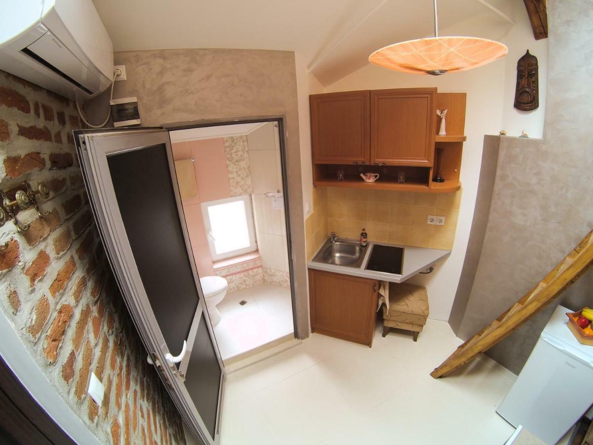 Vitosha Blvd - Attic Studio Sofya Dış mekan fotoğraf
